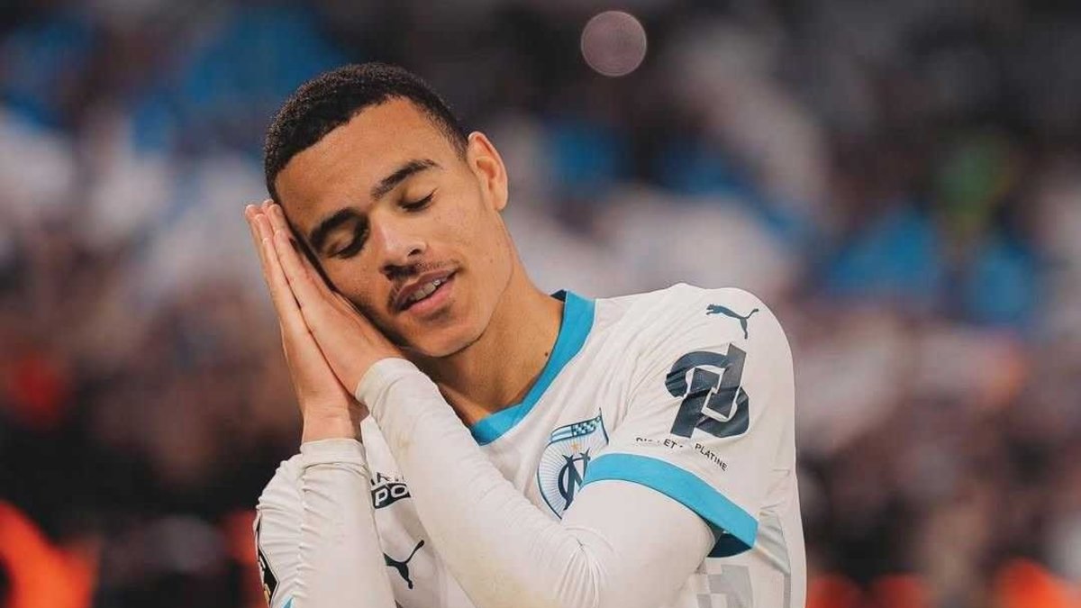 Fenerbahçe ve Galatasaray'da Greenwood gelişmesi! O teklife sıcak bakıyor