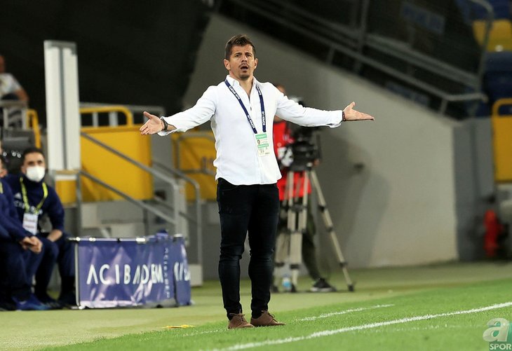 Son dakika spor haberleri: Fenerbahçe transferde bombaları patlatıyor! 2 imza yolda