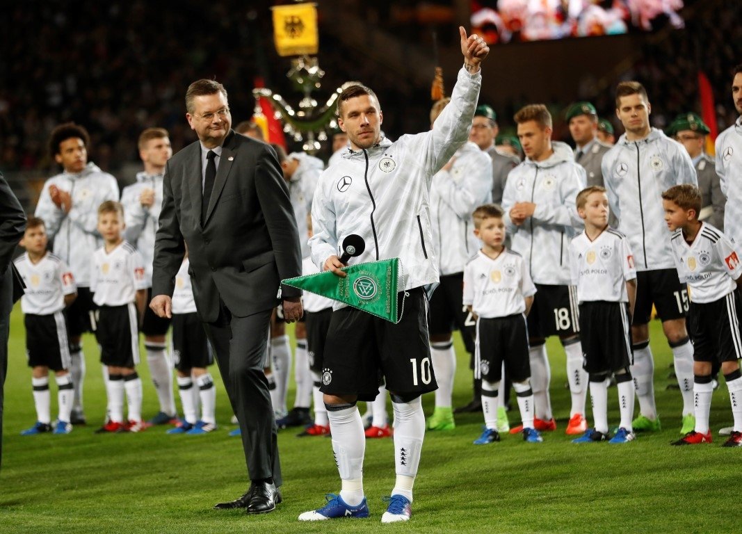Podolski’ye muhteşem veda!