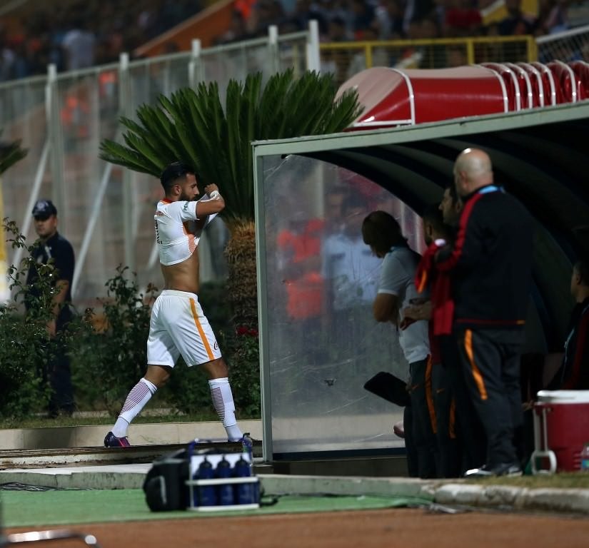 Galatasaray’da Yasin Öztekin kadro dışı bırakıldı