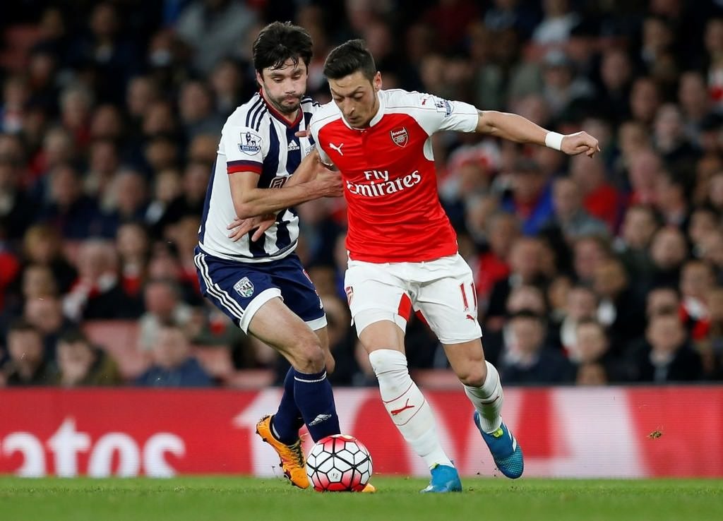 Arsenal’da yılın futbolcusu Mesut Özil