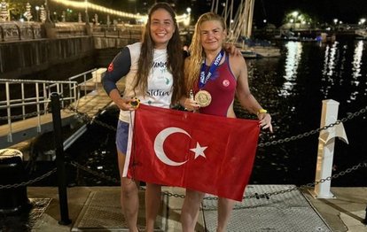 42 yaşında Manhattan parkurunu yüzerek tamamladı!