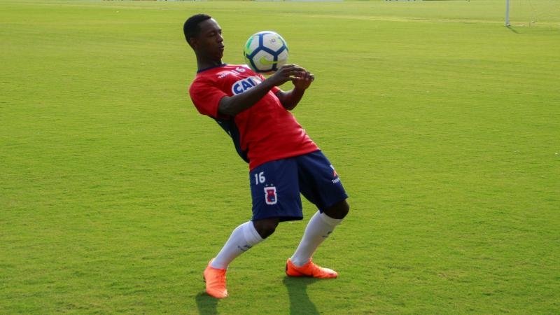 Fenerbahçe Jhonny Lucas’ı istiyor!