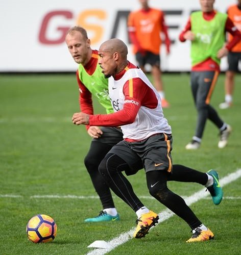 Galatasaray’da Muslera ve Selçuk İnan şoku