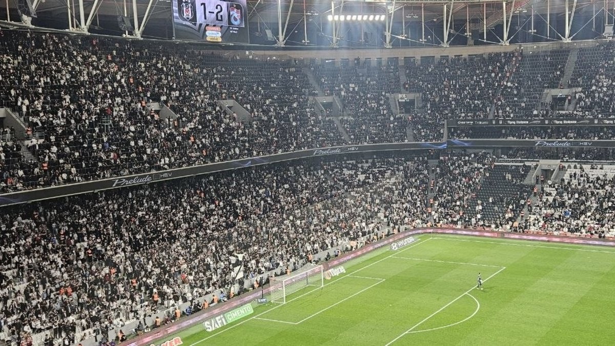 Ernest Muçi golün ardından sevinmedi! Taraftarlardan Sergen Yalçın'a tepki
