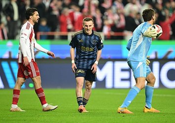 Fenerbahçe Antalya'da 2 puan bıraktı!