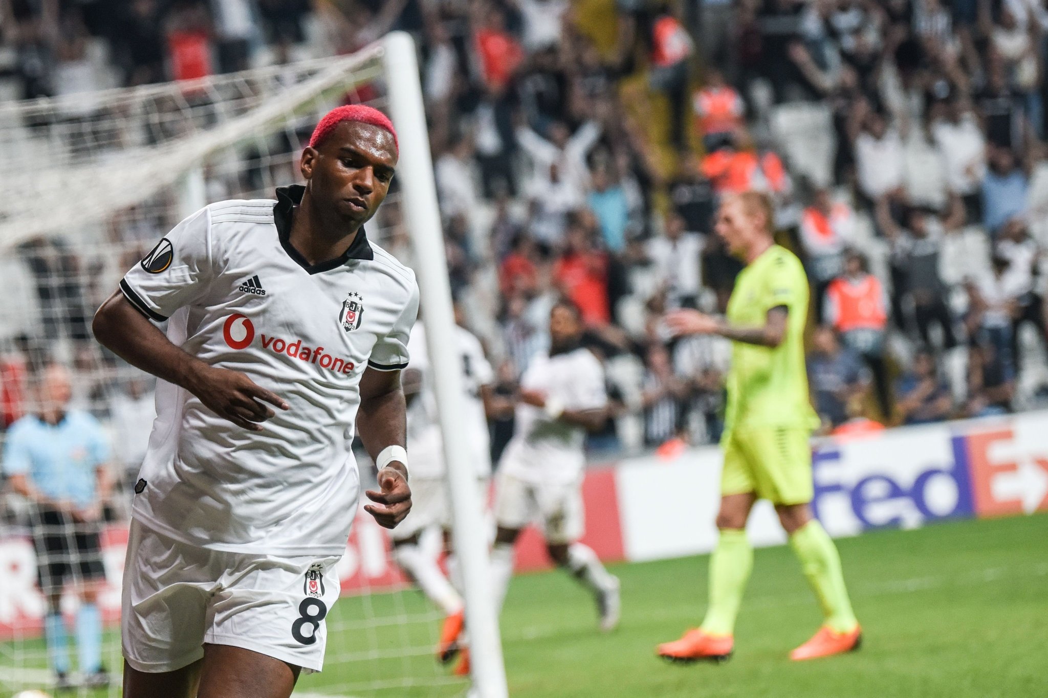 Ryan Babel Arabistan yolcusu!