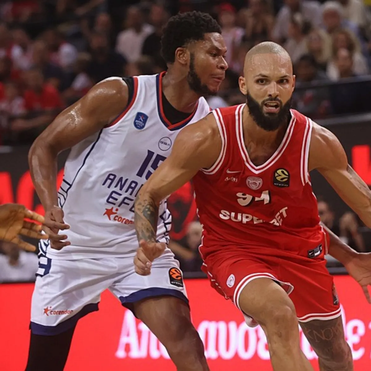 Anadolu Efes'ten PJ Dozier'in sakatlığı hakkında açıklama
