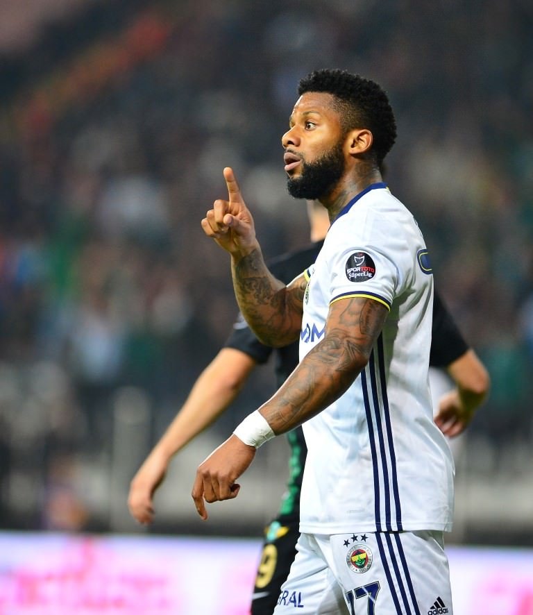 Lens Fenerbahçe için babasını devreye soktu
