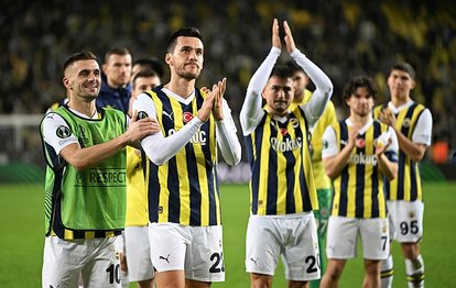 Fenerbahçe ve tribünlerden Umut Nayir’e destek!