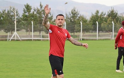 EMS Yapı Sivasspor’da Rey Manaj takımla çalıştı!