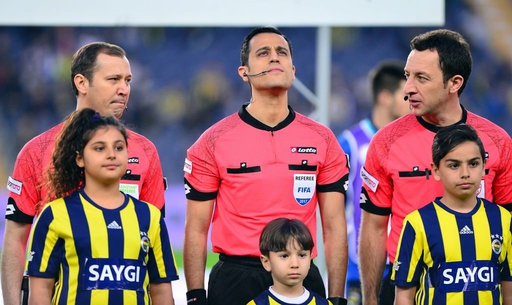 Fenerbahçe-Osmanlıspor karşılaşmasından kareler