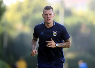 Fenerbahçe'de 7 isim yolcu!
