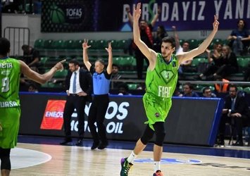 Basketbolculardan 'Evde kalın' çağrısı