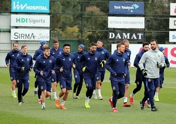 Fenerbahçeli futbolculara durmak yasak
