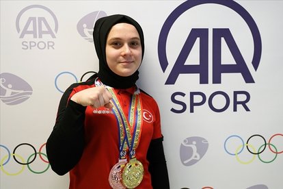 Dünya bilek güreşi şampiyonu Esra Akbaş konuştu!