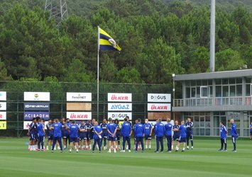 F.Bahçe idmanında flaş detay! Henüz transferi açıklanmamıştı...