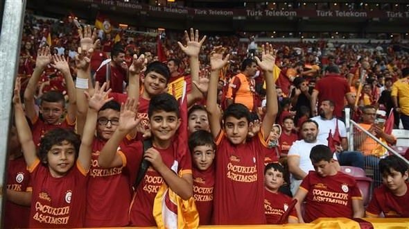 Galatasaray-Çaykur Rizespor maçına damga vurdular