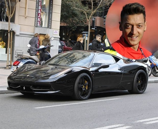 Yıldız futbolcunun yeni oyuncağı!