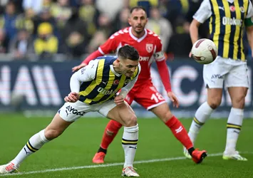 Fenerbahçe penaltı bekledi! İşte o pozisyon...