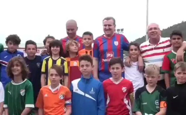 Bakan Bak ve Alex'in rakibi 56 çocuk oldu