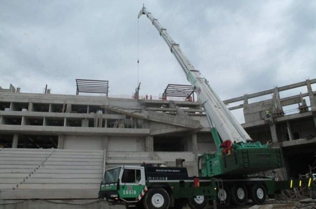 Akyazı Stadı’nda son durum