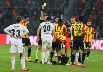 Necip Uysal cezalı