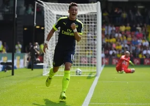 Mesut Özil tercihini açıkladı