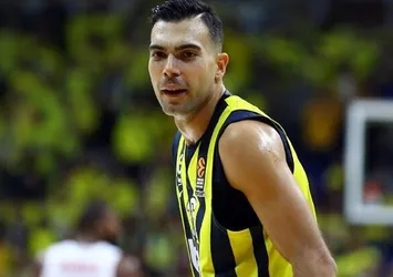Sloukas ayrılıyor