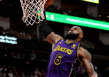 LeBron taşıdı Lakers kazandı