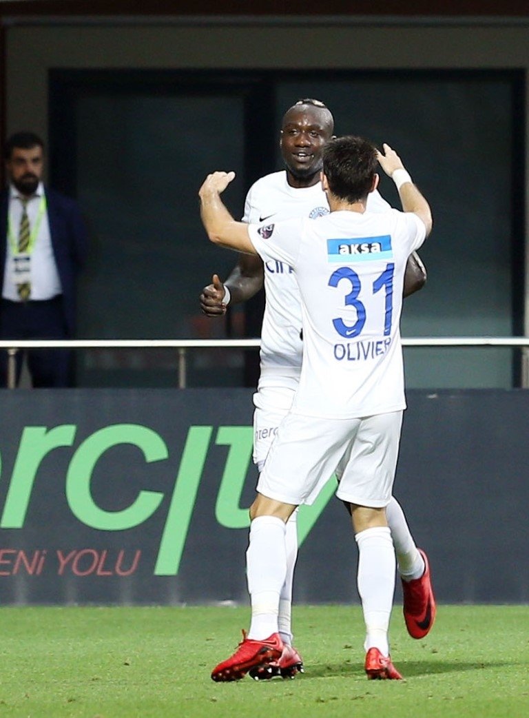 Aslan’a kral golcü