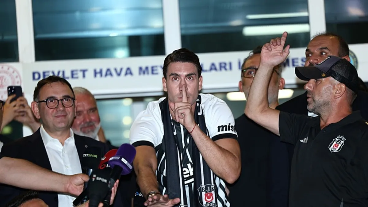 Beşiktaş maakt transfer van Dusan Vlahovic officieel