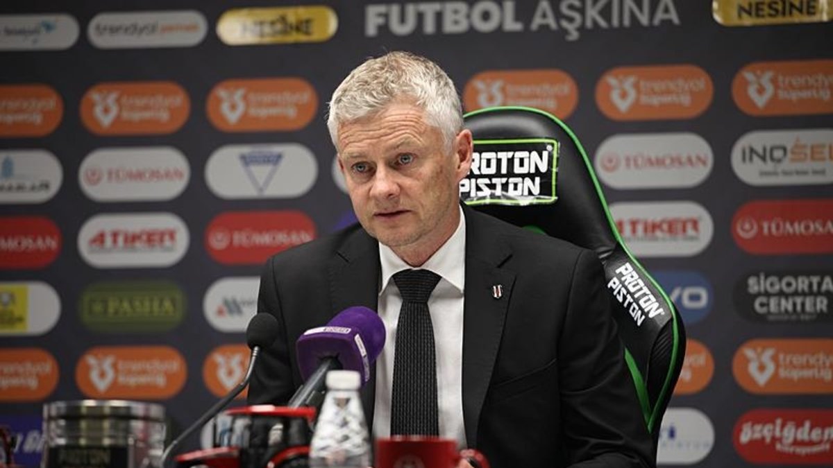 Beşiktaş'ta dev operasyon! 8 isimle yollar ayrılıyor Beşiktaş'ta dev operasyon! 8 isimle yollar ayrılıyor