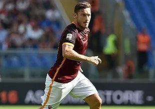 Roma'da Totti imzaya yakın