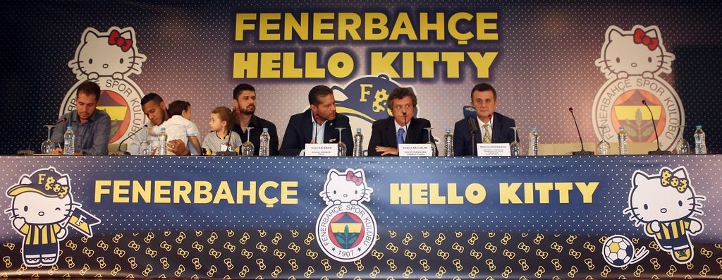 Fenerbahçe, Hello Kitty ile imzaladı