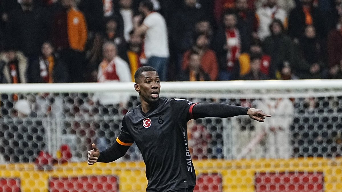 TRANSFER HABERİ: Galatasaray'da beklenen ayrılık gerçekleşiyor! TRANSFER HABERİ: Galatasaray'da beklenen ayrılık gerçekleşiyor!