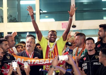 Herkesi şaşırtacak iddia! Osimhen ocak ayında...