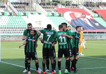 Gol düellosunda kazanan Denizlispor! Malatya'nın hasreti sürüyor