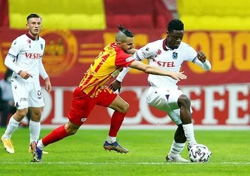 Ekuban ileride yalnız kaldı
