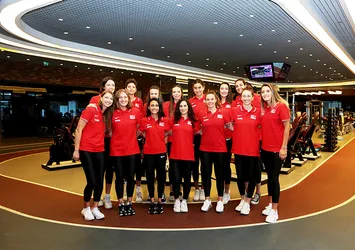 Sultanlar Gloria Cup'ta