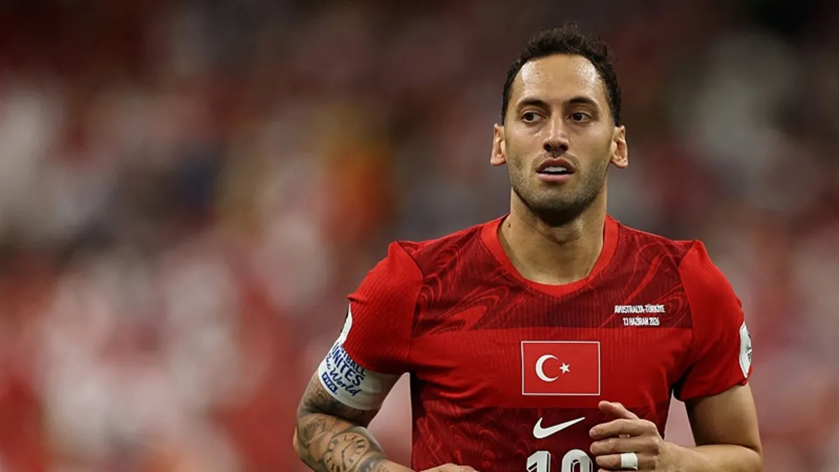 Hakan Çalhanoğlu'ndan flaş açıklama! Türkiye'ye döner dönmez paylaştı