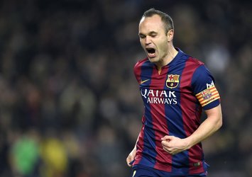 Iniesta hayranlarını son haliyle şaşırttı!