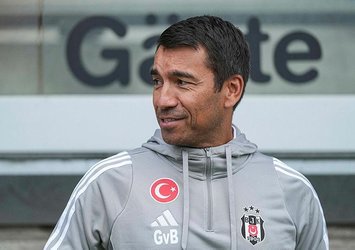 Bronckhorst'tan Mustafa yorumu!