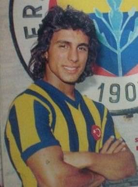 Onlar hem Aslan hem Kanarya...