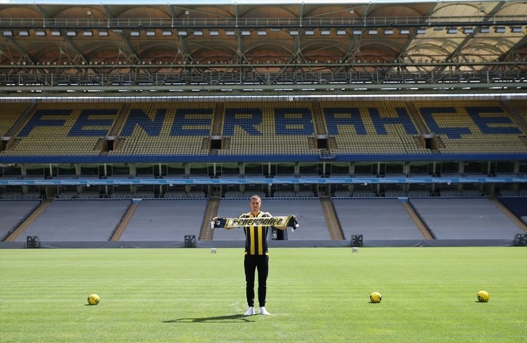 Fenerbahçe Neustadter ile 3 yıllık sözleşme imzaladı