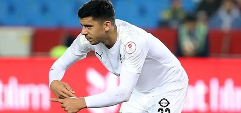 Cenk Özkacar'a Lyon kancası! Transfer...