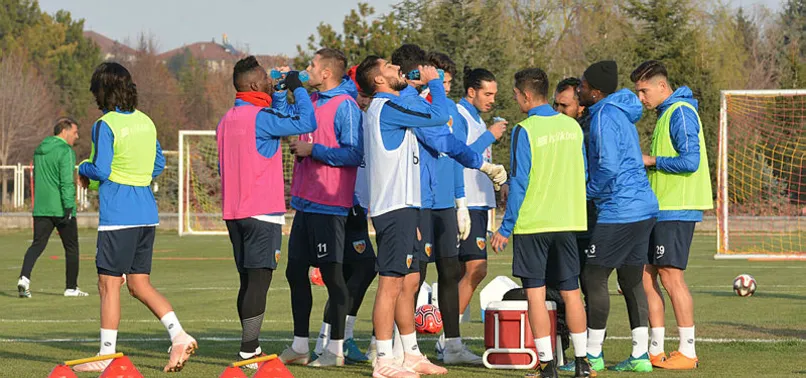 Kayserispor'da kupa mesaisi başladı