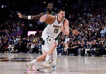 Jokic'ten 61, Curry'den 52 sayı