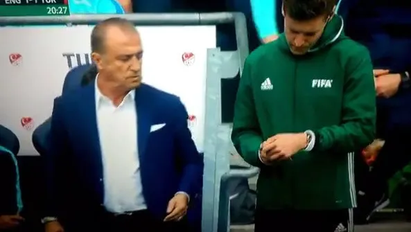 Fatih Terim hakeme pozisyonu izletti - 1