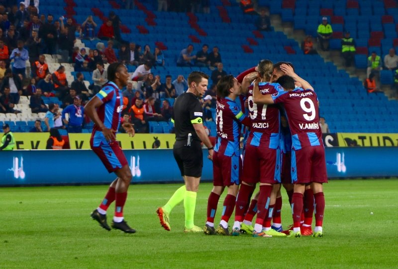 Trabzonspor - Kayserispor maçından kareler